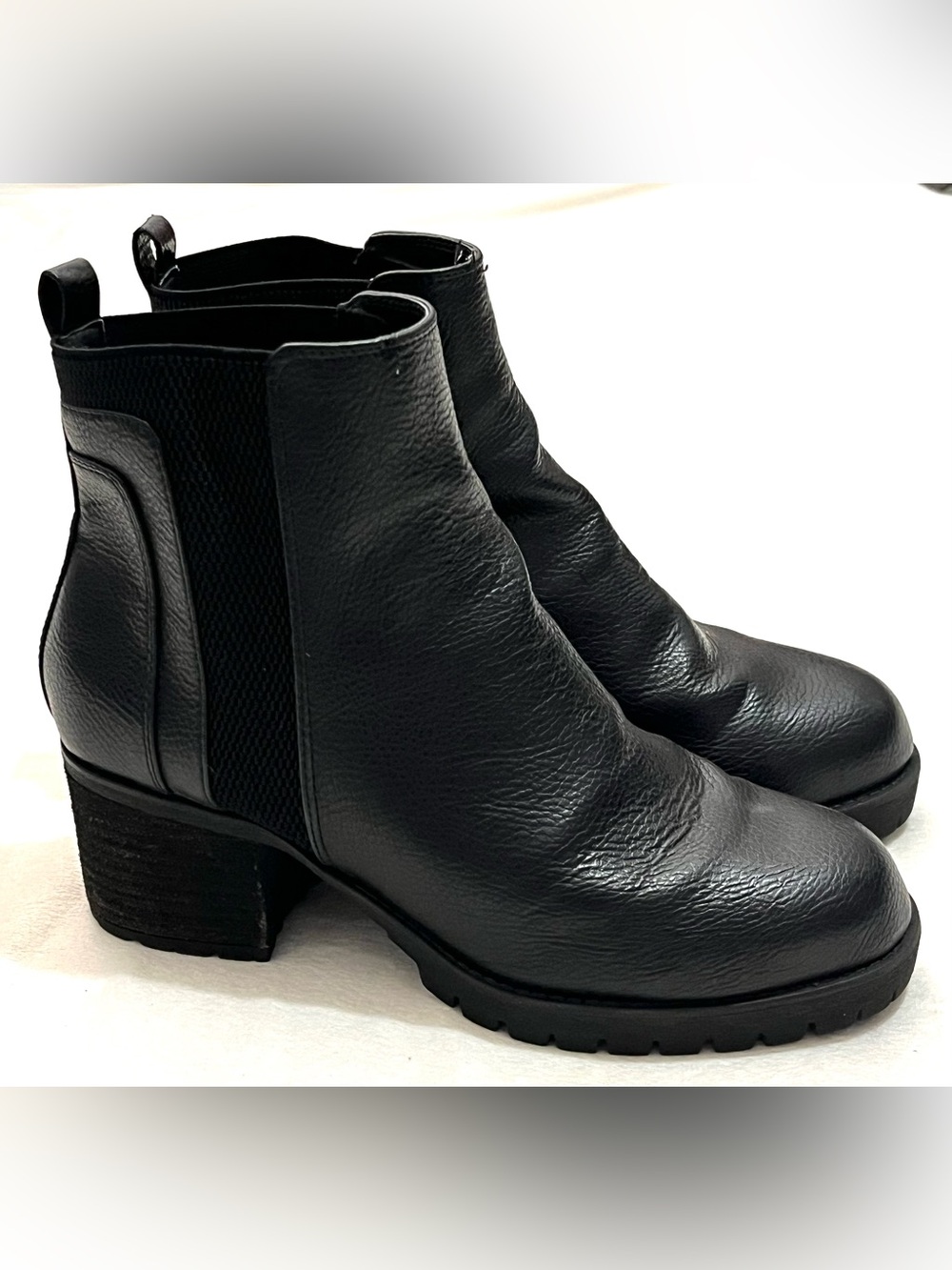 MIA Colten Women's Black Faux Leather Pull On Chunky Chelsea Ankle Heel Boots